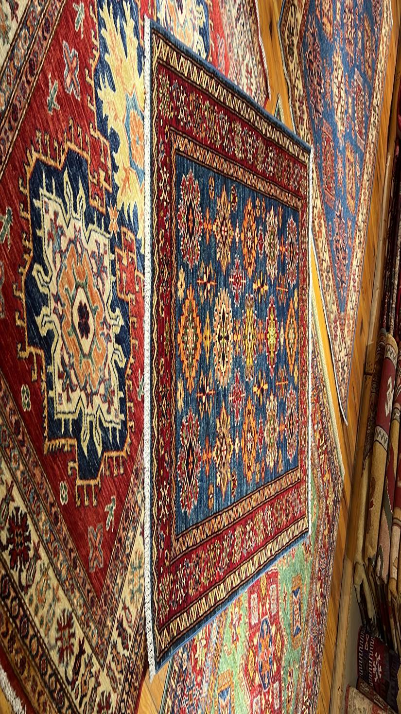A rug on the floor

AI-generated content may be incorrect.